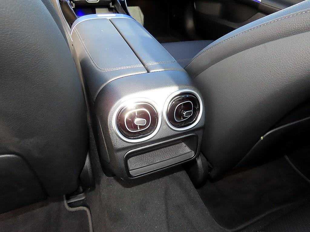 벤츠 C클래스(5세대) C200 아방가르드 - 이미지 19