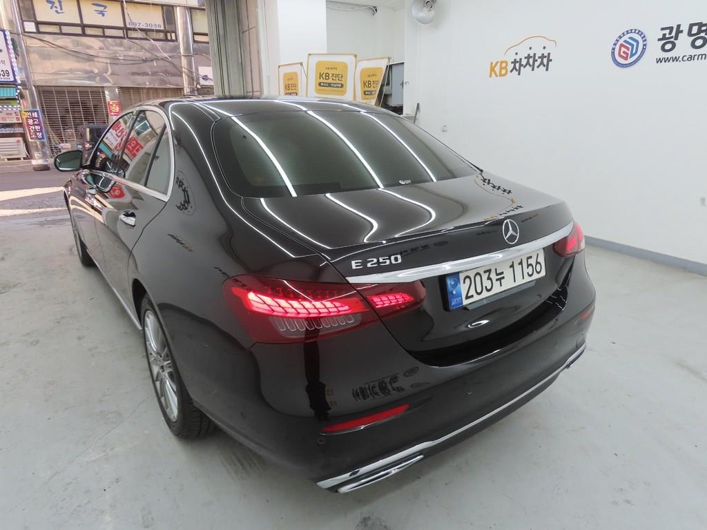 벤츠 E클래스(5세대) E250 익스클루시브 - 이미지 4
