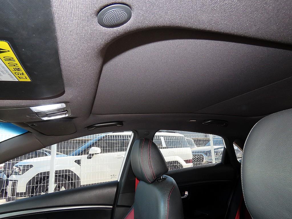 현대 더 뉴i30 2.0 GDi D스펙 - 이미지 3