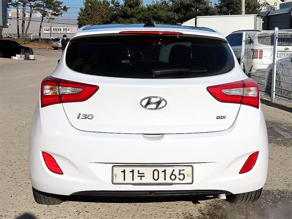 현대 더 뉴i30 2.0 GDi D스펙 - 이미지 14