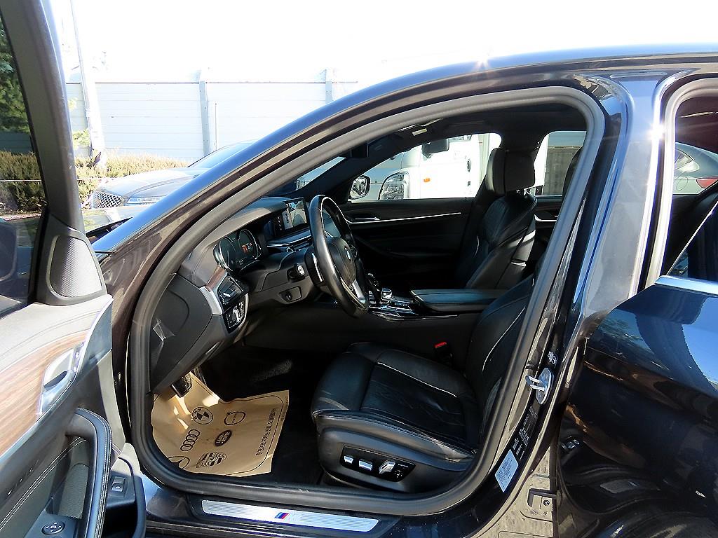 BMW 5시리즈(7세대) 520d M스포츠팩 플러스 - 이미지 20