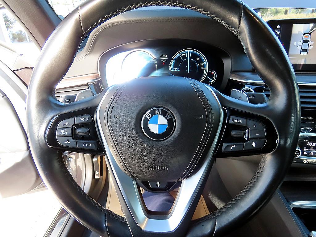 BMW 5시리즈(7세대) 520d M스포츠팩 플러스 - 이미지 8