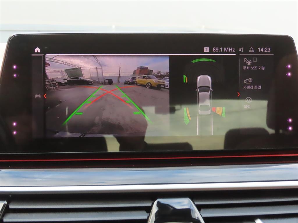 BMW 5시리즈(7세대) 520i 럭셔리 - 이미지 15