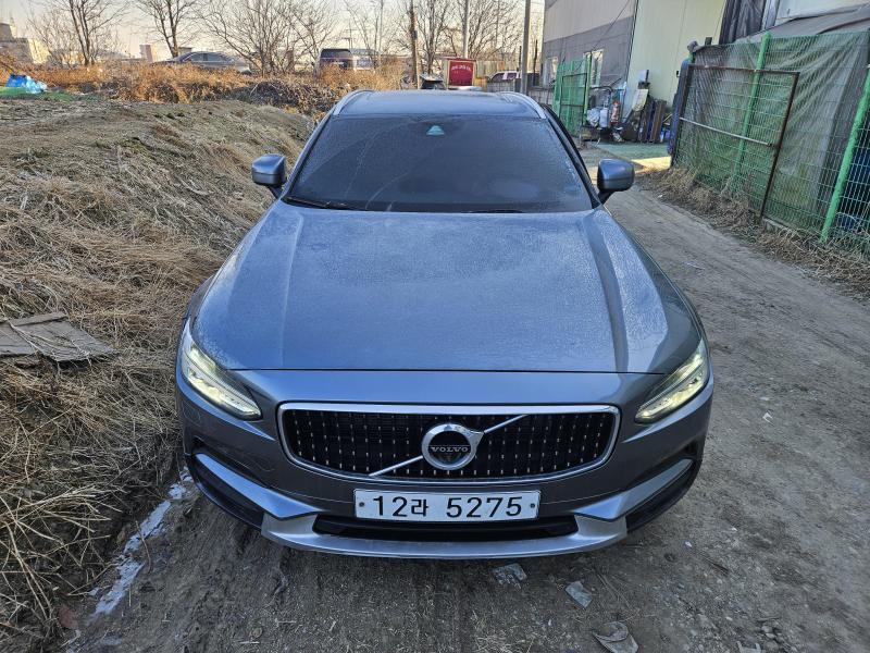 볼보 V90 크로스컨트리 2.0 T5 AWD 프로