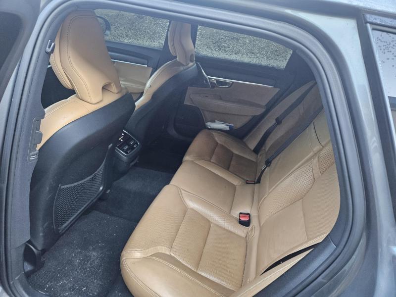 볼보 V90 크로스컨트리 2.0 T5 AWD 프로 - 이미지 14