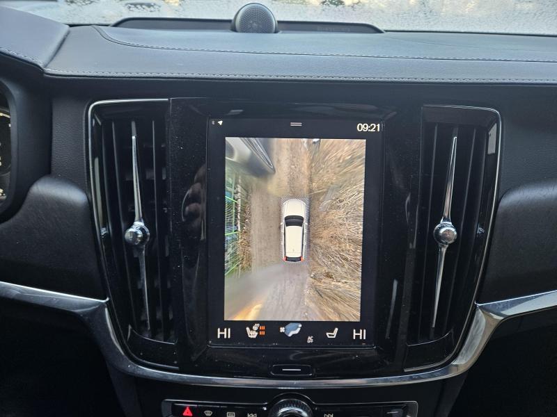 볼보 V90 크로스컨트리 2.0 T5 AWD 프로 - 이미지 2