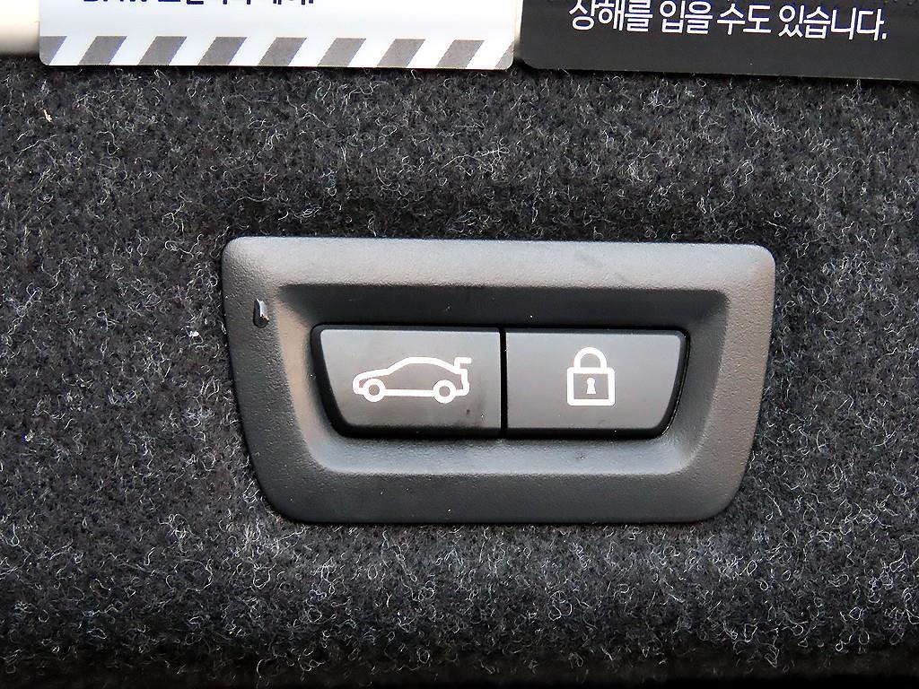 BMW 5시리즈(7세대) 530e 럭셔리 - 이미지 2