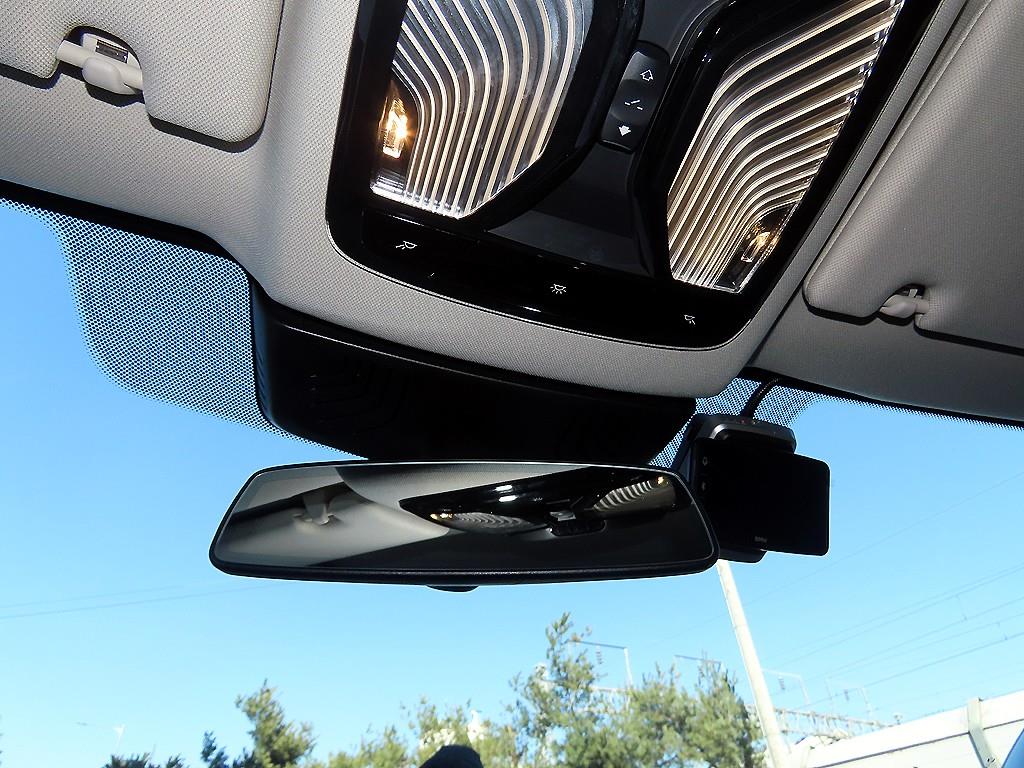 BMW 5시리즈(7세대) 530e 럭셔리 - 이미지 8