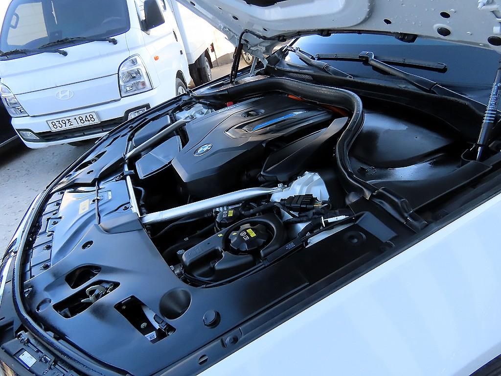 BMW 5시리즈(7세대) 530e 럭셔리 - 이미지 19