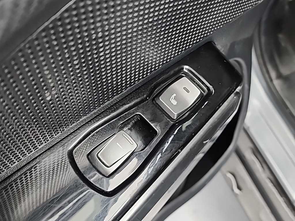 KG모빌리티(쌍용) 뉴 티볼리 에어 1.5 가솔린 터보 업비트 - 이미지 13