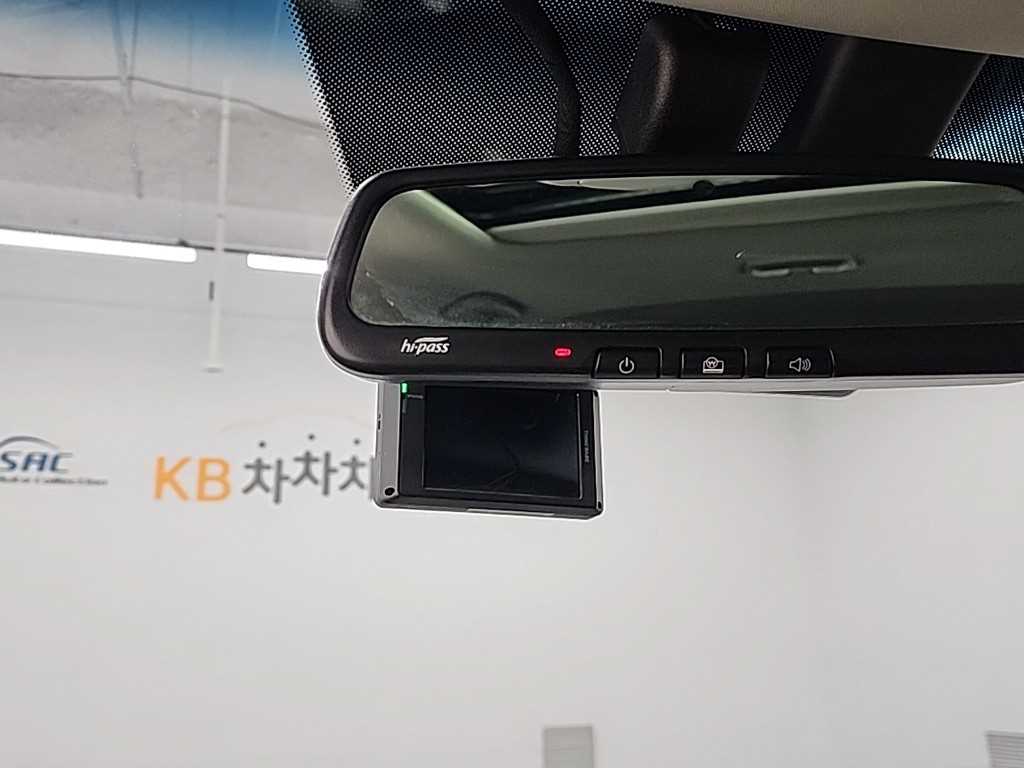 KG모빌리티(쌍용) 뉴 티볼리 에어 1.5 가솔린 터보 업비트 - 이미지 6