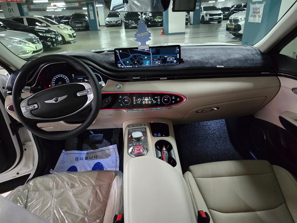 제네시스 GV70 2.5T AWD 기본형 - 이미지 8