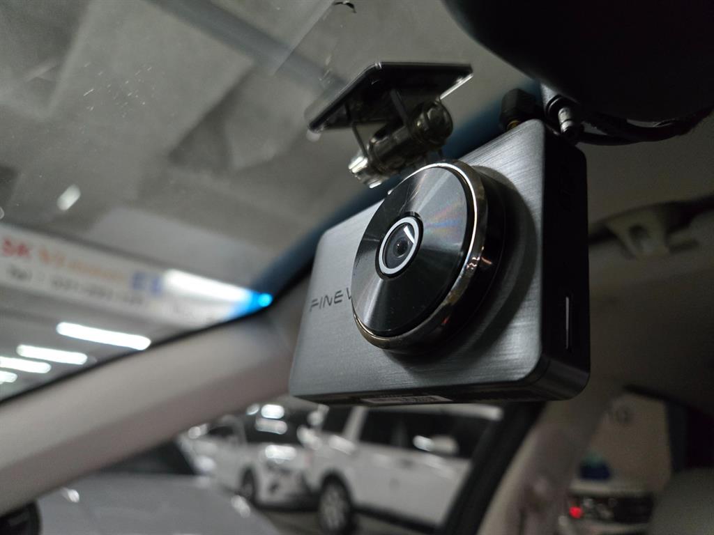 제네시스 GV70 2.5T AWD 기본형 - 이미지 17