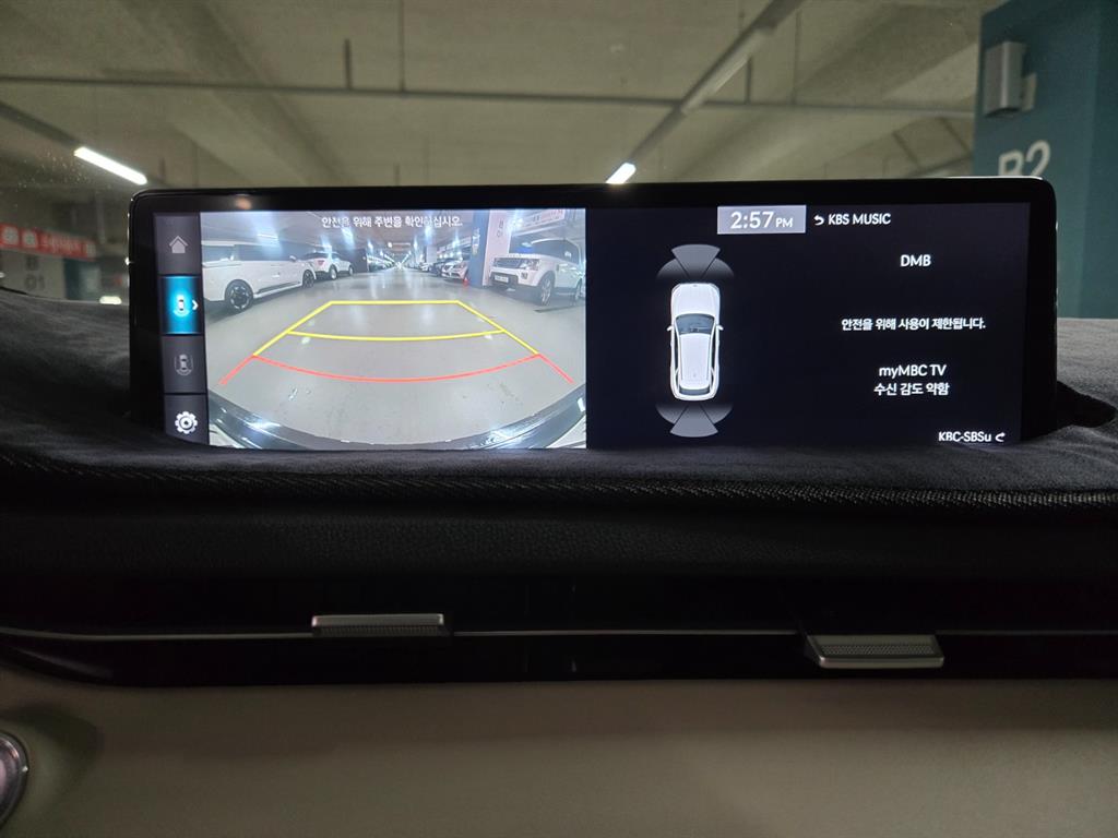 제네시스 GV70 2.5T AWD 기본형 - 이미지 2