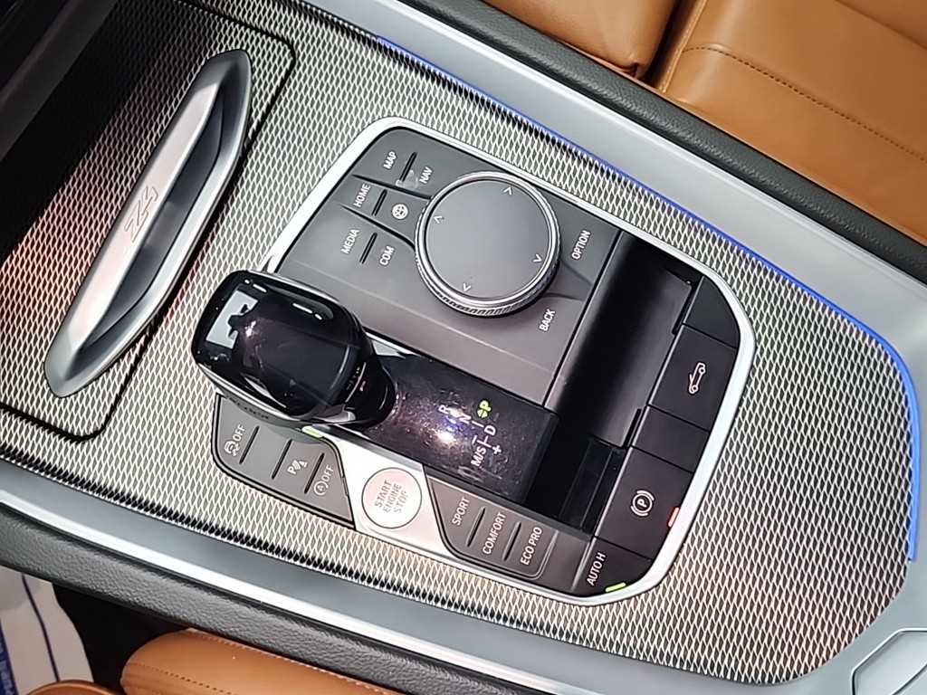 BMW Z4(3세대) 20i sDrive M 스포츠팩 - 이미지 13