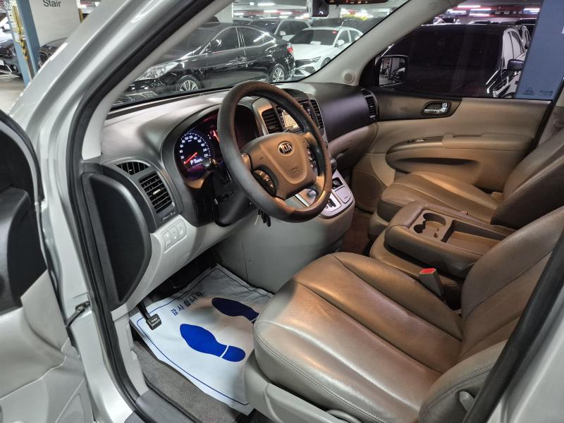 기아 카니발 R 9인승 디젤 GLX 최고급형 - 이미지 11