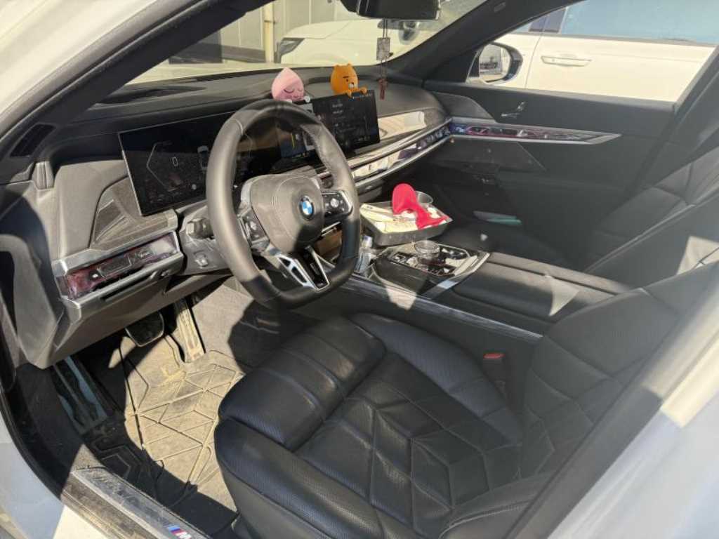 BMW 7시리즈(7세대) 740d xDrive M 스포츠 - 이미지 9