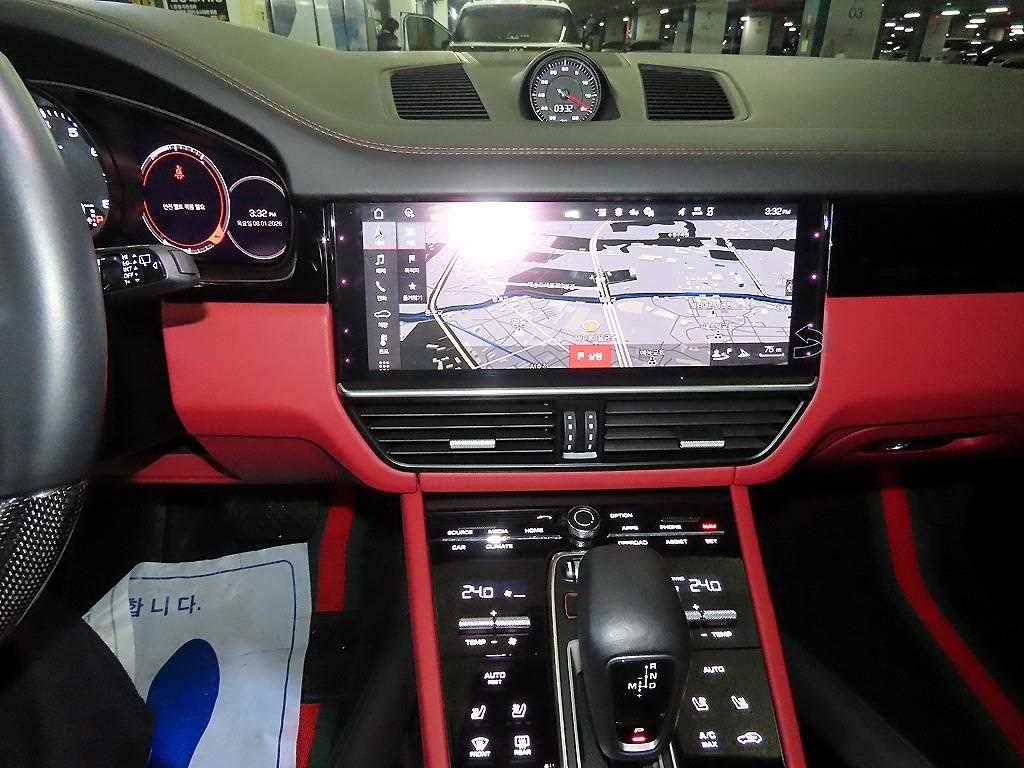 포르쉐 카이엔(3세대) 3.0 V6 - 이미지 5