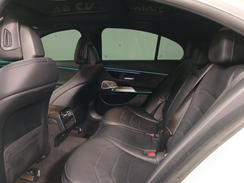 벤츠 E클래스(6세대) E300 4매틱 AMG 라인 - 이미지 18