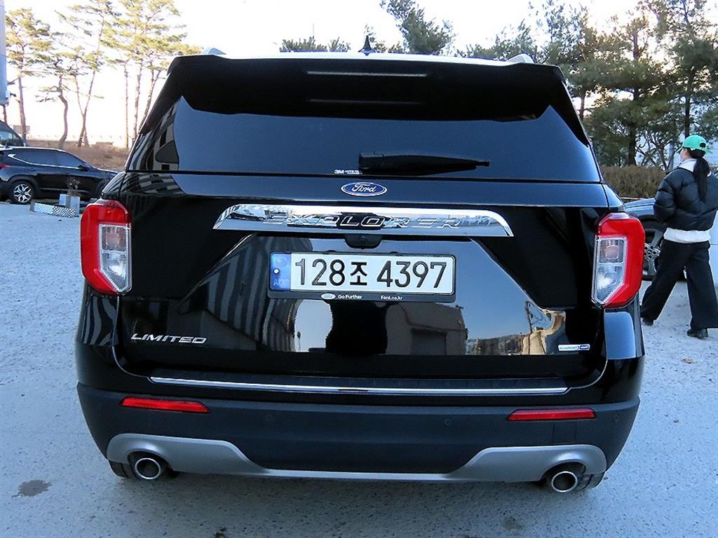 포드 익스플로러(6세대) 2.3 AWD 리미티드 - 이미지 19