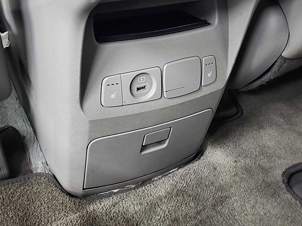 기아 더 뉴카니발 9인승 디젤 럭셔리 - 이미지 20