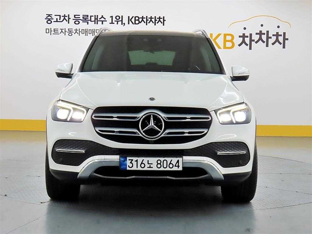 벤츠 GLE클래스(4세대) GLE 300d 4매틱 - 이미지 12