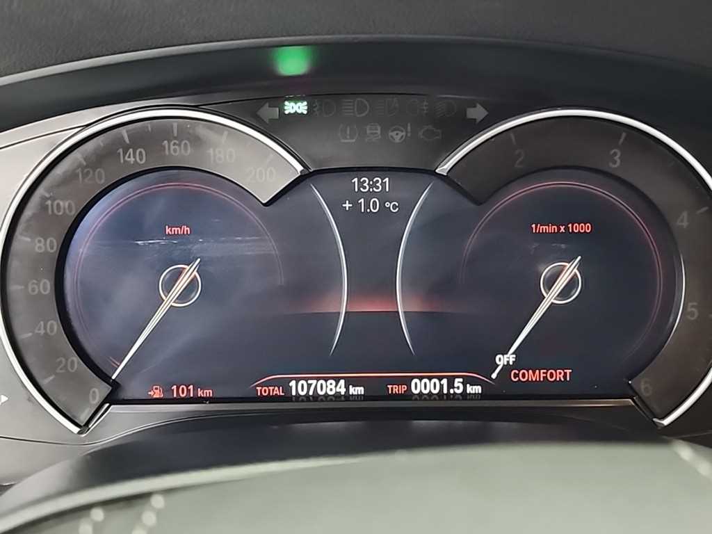 BMW 5시리즈(7세대) 520d 럭셔리 라인스페셜 - 이미지 9