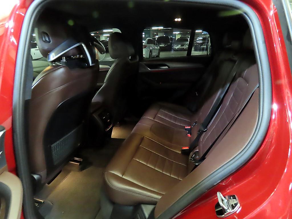 BMW X4(2세대) 20d xDrive M스포츠 - 이미지 9