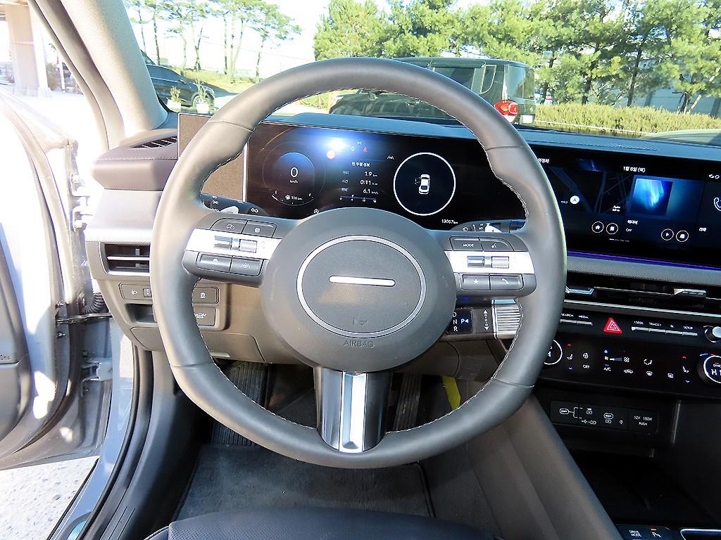 현대 쏘나타 디 엣지 가솔린 1.6 터보 익스클루시브 - 이미지 18