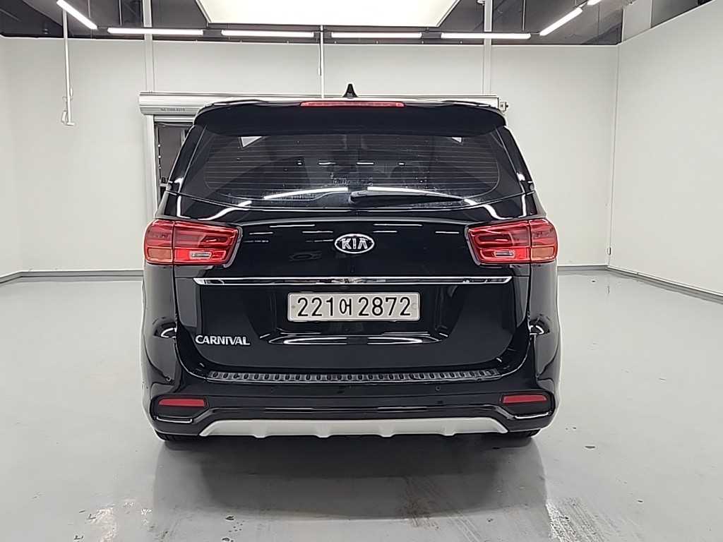 기아 더 뉴카니발 9인승 디젤 럭셔리 - 이미지 2