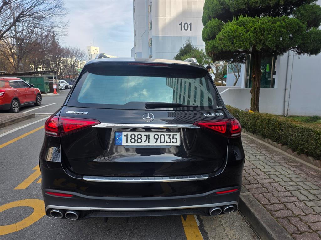 벤츠 GLE클래스(4세대) GLE 53 AMG 4매틱+ - 이미지 5