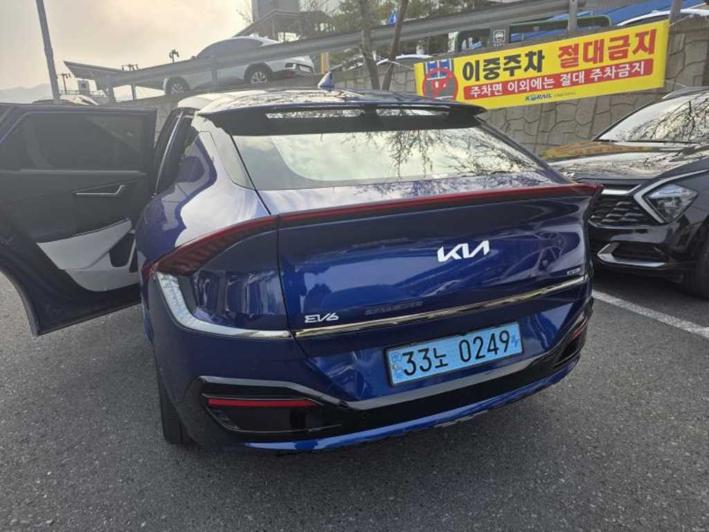 기아 EV6 롱 레인지 4WD GT 라인 - 이미지 3