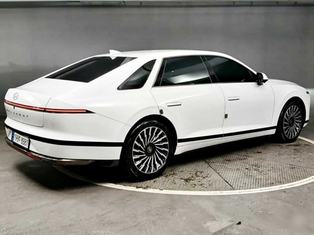 현대 디 올뉴그랜저 하이브리드 1.6 하이브리드 캘리그래피 - 이미지 2