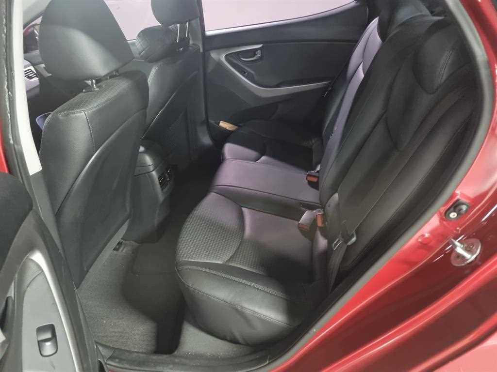 현대 더 뉴아반떼MD 1.6 GDi 모던 - 이미지 2