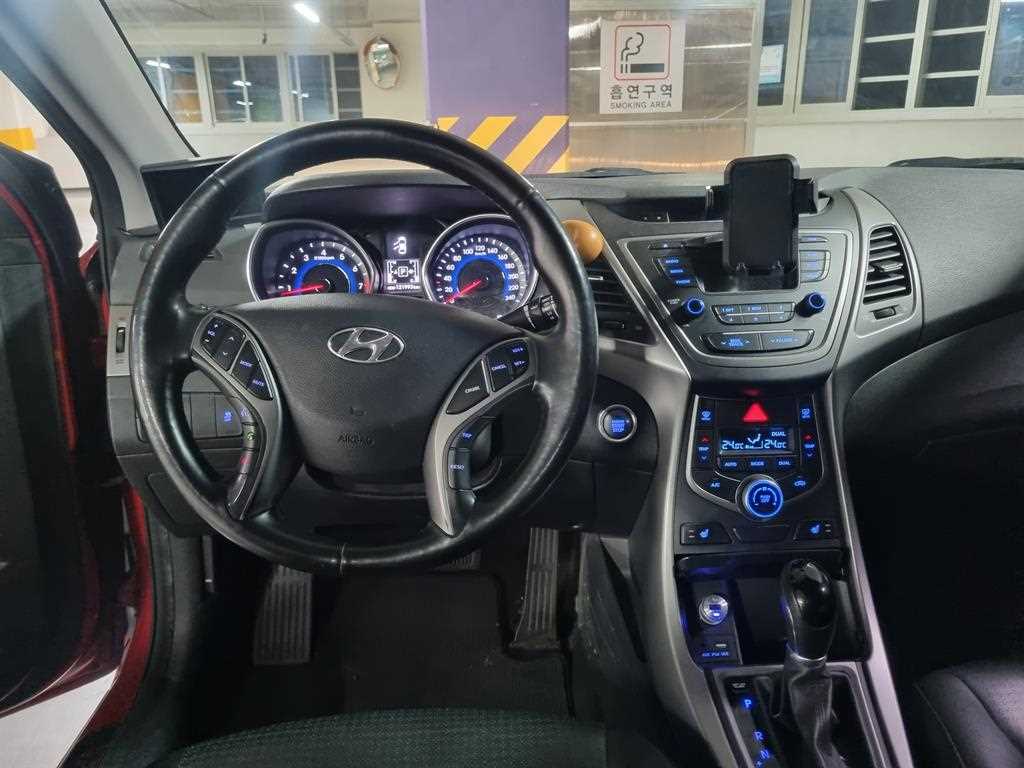 현대 더 뉴아반떼MD 1.6 GDi 모던 - 이미지 8