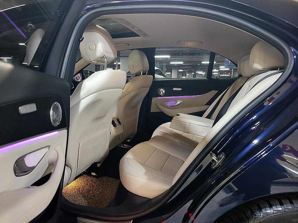 벤츠 E클래스(5세대) E220d - 이미지 5