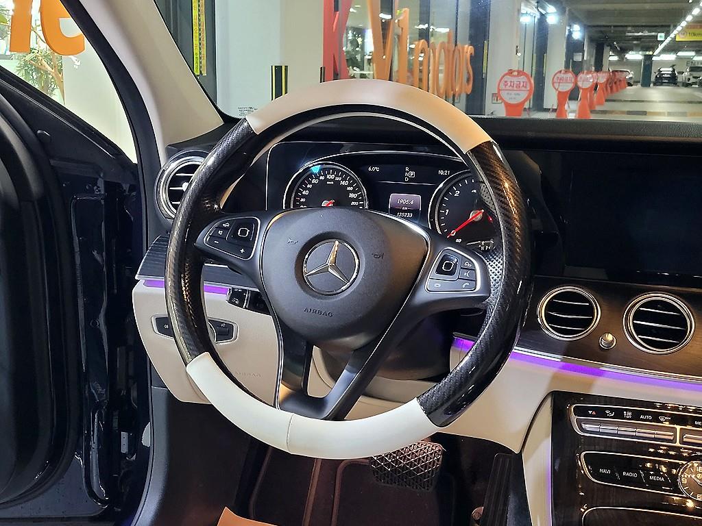 벤츠 E클래스(5세대) E220d - 이미지 4