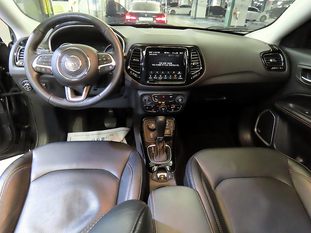 지프 컴패스(MP) 2.4 AWD 리미티드 - 이미지 6