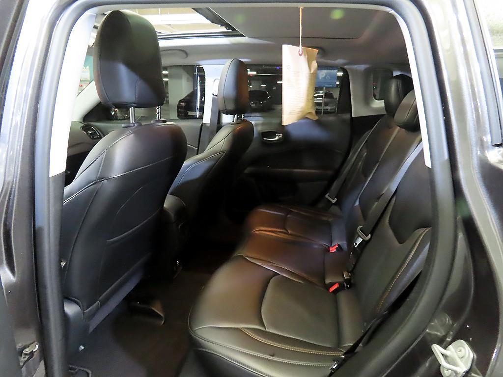 지프 컴패스(MP) 2.4 AWD 리미티드 - 이미지 12