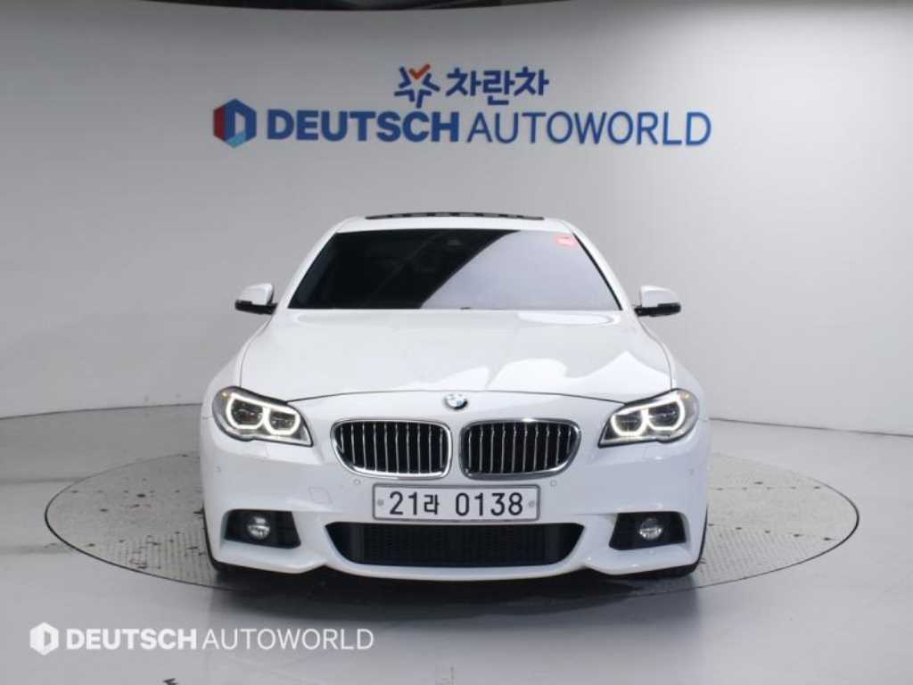 BMW 5시리즈(6세대) 520d M 에어로다이나믹 - 이미지 3