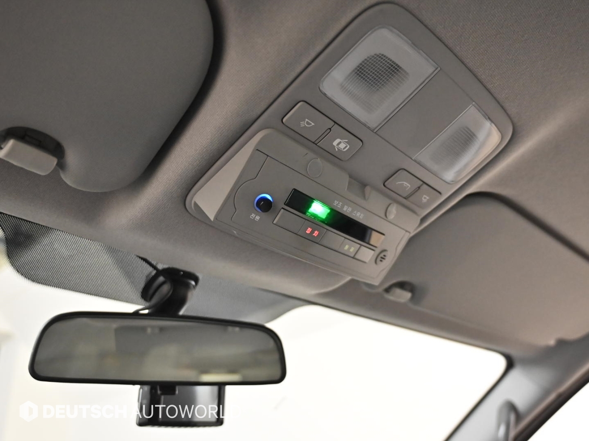 현대 더 뉴그랜드스타렉스 어린이보호차 12인승 LPi - 이미지 8