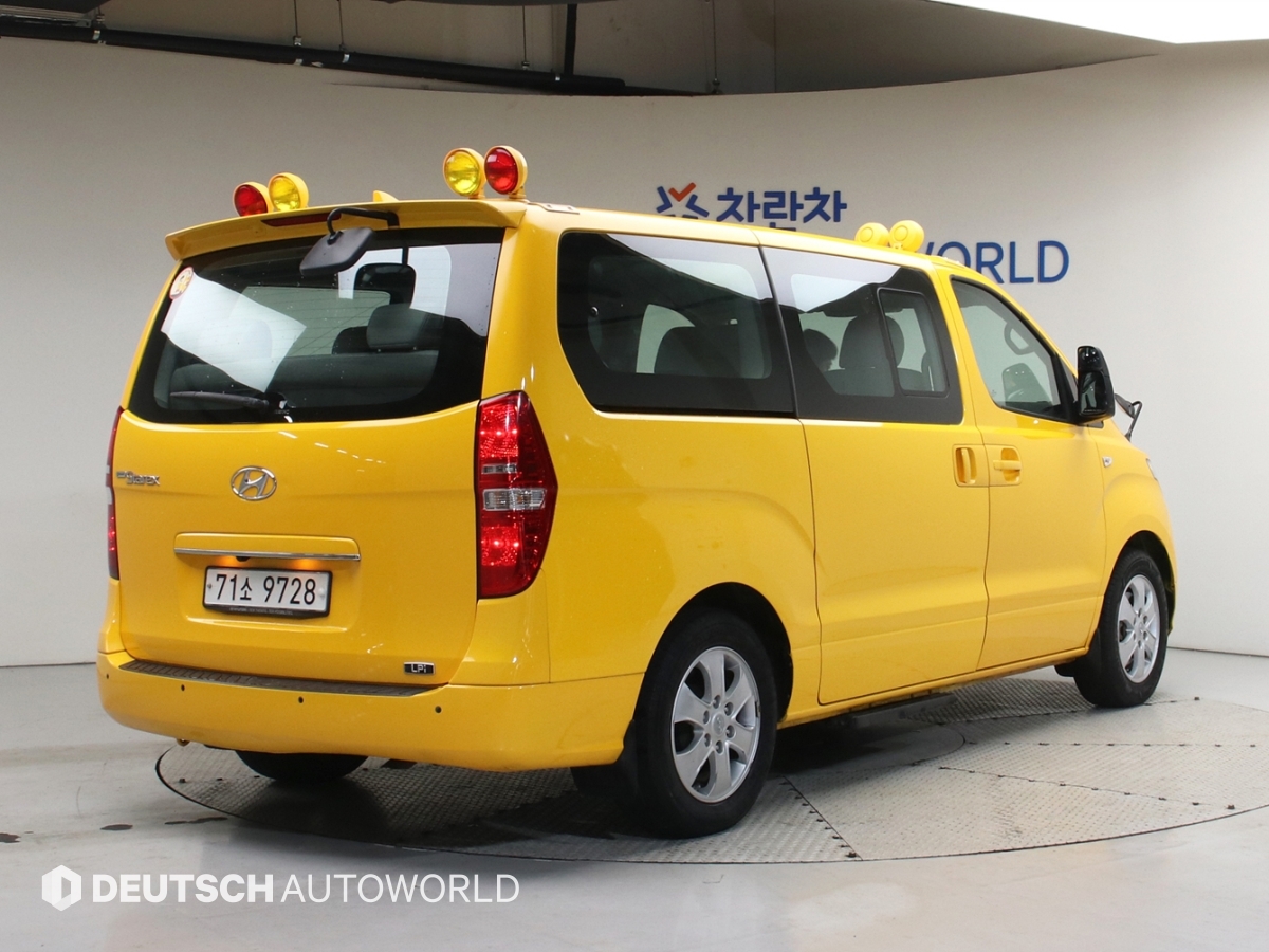 현대 더 뉴그랜드스타렉스 어린이보호차 12인승 LPi - 이미지 14