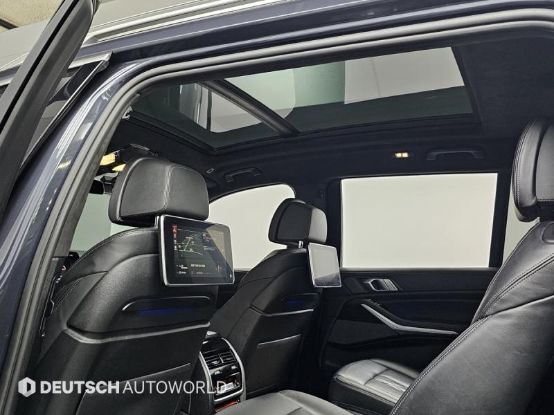 BMW X7 40i xDrive M스포츠 팩 - 이미지 12