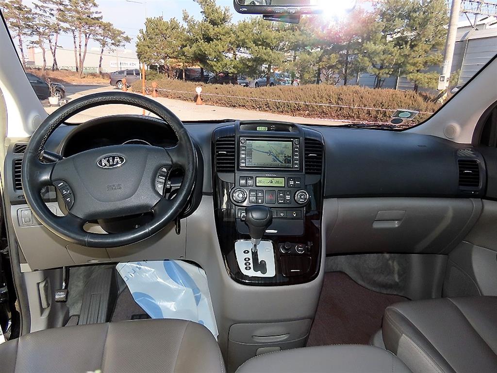 기아 카니발 R 리무진 디젤 9인승 GLX 최고급형 - 이미지 2