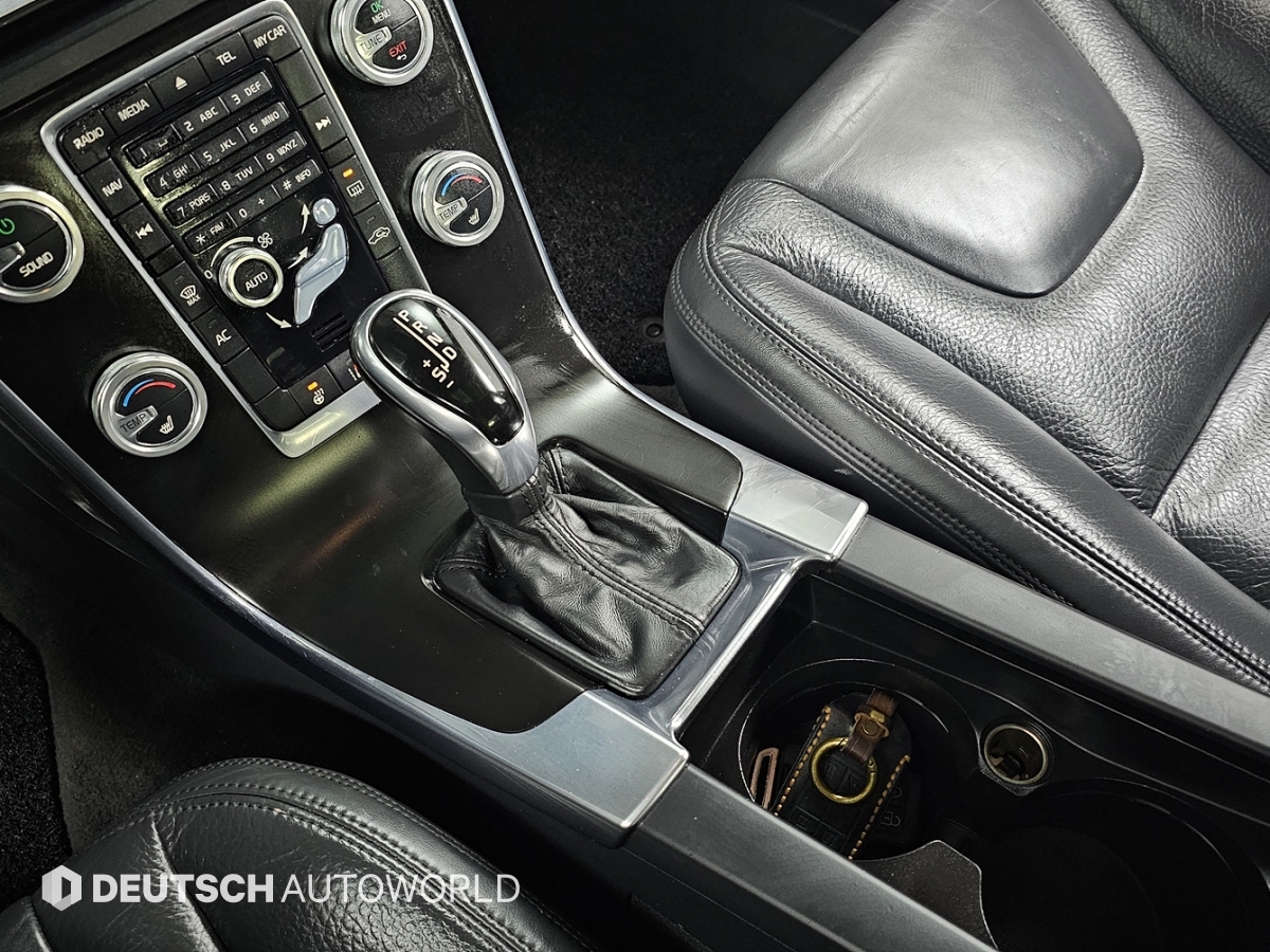 볼보 S60(2세대) D4 - 이미지 6