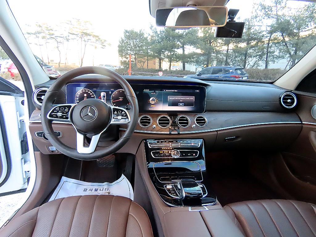벤츠 E클래스(5세대) E300 4매틱 익스클루시브 - 이미지 5