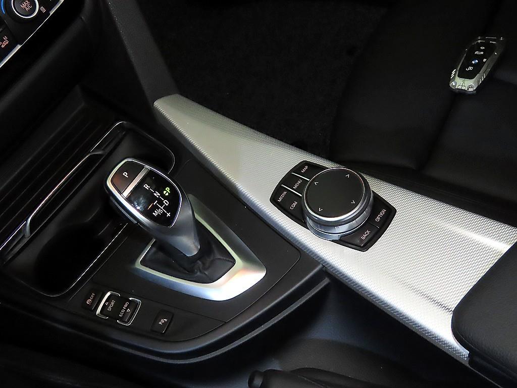 BMW 3시리즈(6세대) 320d - 이미지 2