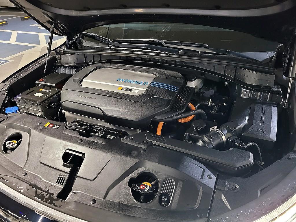 현대 넥쏘 FCEV 프리미엄 - 이미지 16