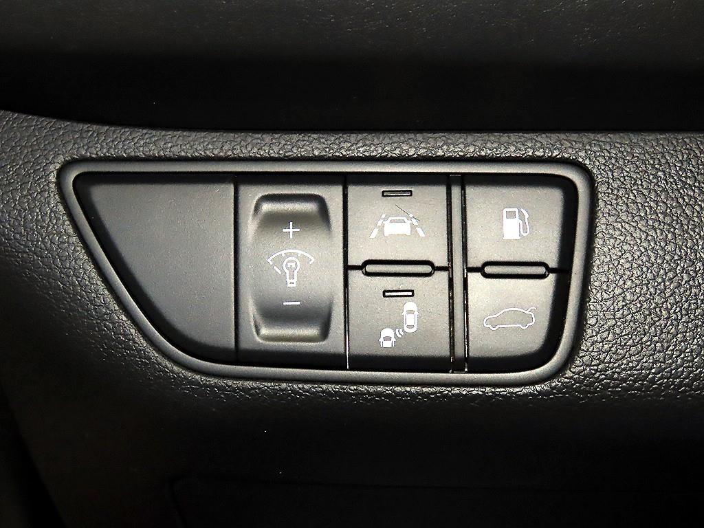 제네시스 G70 2.0T 어드밴스드 - 이미지 4