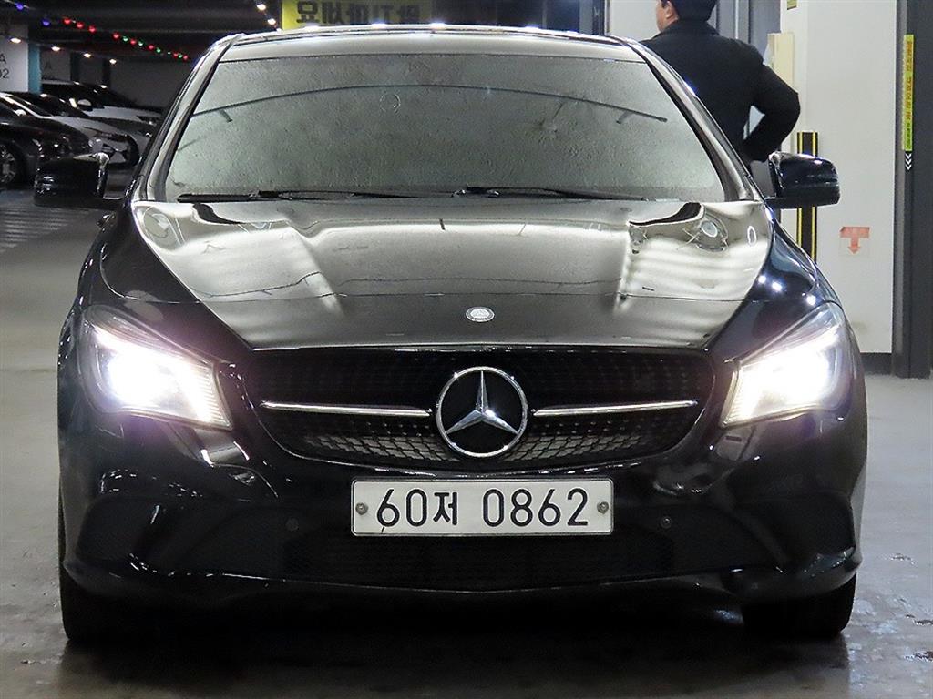 벤츠 CLA클래스 CLA200 d - 이미지 9